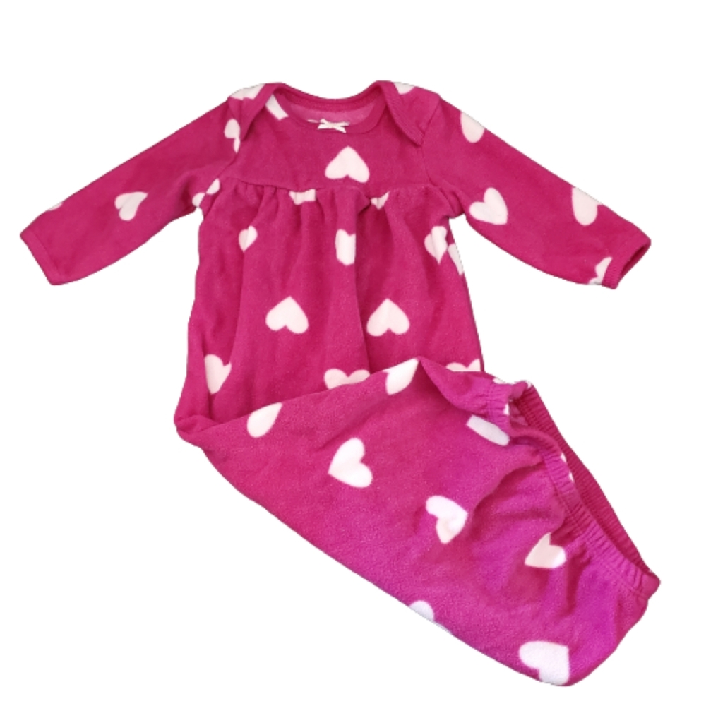 Carter’s newborn sleep sack with open bottom heart print